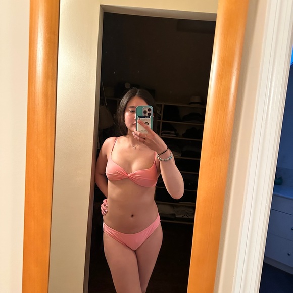 Pink Bikini Set - Picture 4 of 4